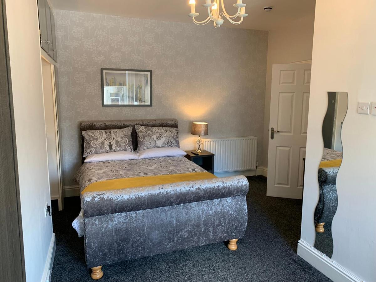 Heather Glen. Six Bedroom Home Near The Sea. Blackpool Dış mekan fotoğraf