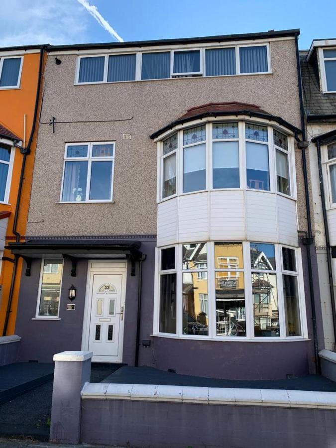 Heather Glen. Six Bedroom Home Near The Sea. Blackpool Dış mekan fotoğraf